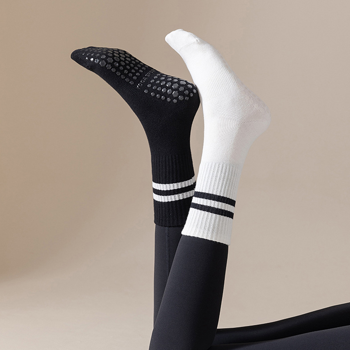 1 pair of yoga socks, medium t - Pilates Yoga Hose recensie en prijs