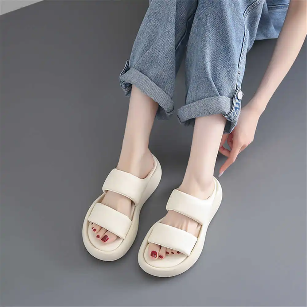 Size 39 Strips Summer Shoes Sa - Pilates Yoga Go recensie en prijs